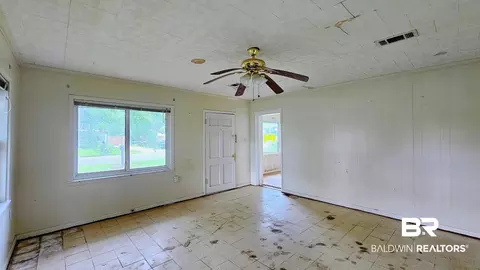 Living - 210 N Beech St, Foley, AL 36535 photo 2 of 3