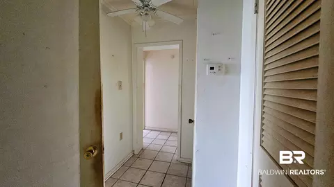 Entry Way - 210 N Beech St, Foley, AL 36535 photo 2 of 6