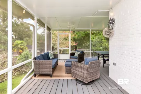 Exterior - 620 Tuthill Ln, Mobile, AL 36608 photo 2 of 9