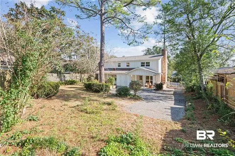 Exterior - 511 N Wacker Ln, Mobile, AL 36608 photo 3 of 9