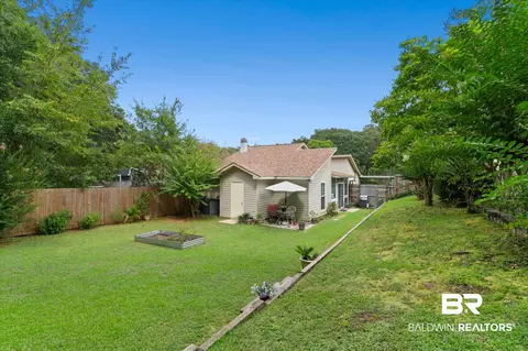 Exterior - 1812 Spring Brook Ct, Mobile, AL 36609 photo 4 of 5