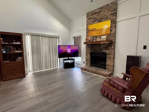 Living - 6533 Cedar Bend Ct #A, Mobile, AL 36608 photo 1 of 1