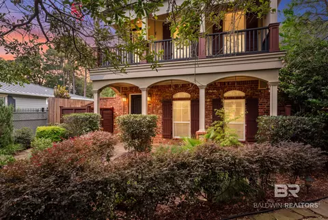 365 S Section St, Fairhope, AL 36532