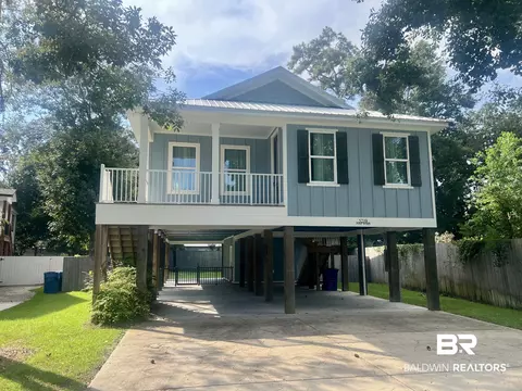 5219 Pine Rd, Orange Beach, AL 36561