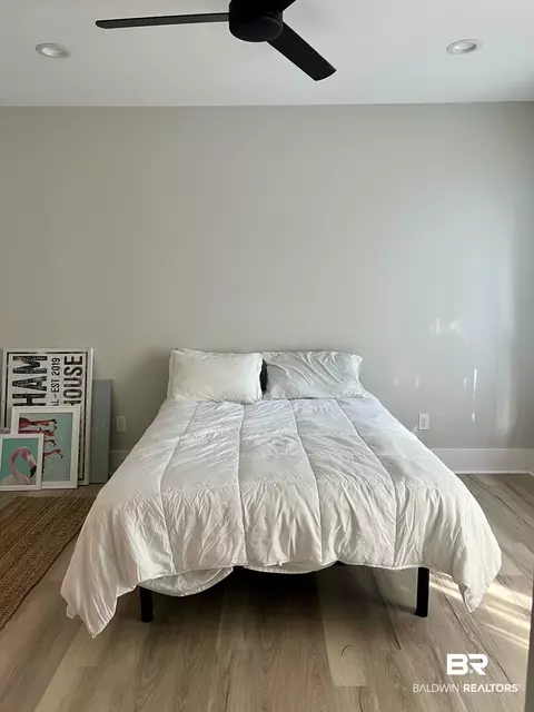 Bedroom - 5219 Pine Rd, Orange Beach, AL 36561 photo 2 of 3
