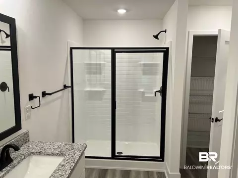 Bath - 620 Mayflower Dr, Foley, AL 36535 photo 3 of 5