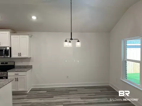 Dining - 620 Mayflower Dr, Foley, AL 36535 photo 2 of 2
