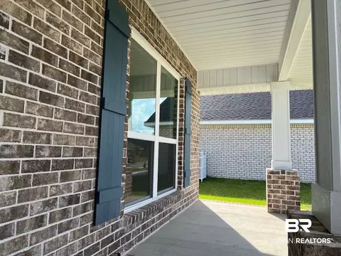 Exterior - 620 Mayflower Dr, Foley, AL 36535 photo 2 of 14