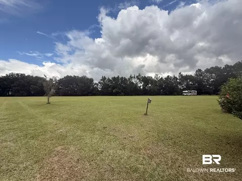 Exterior - 14000 Boros Rd, Elberta, AL 36530 photo 6 of 7