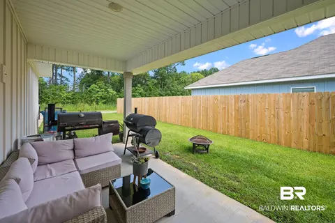 Exterior - 23997 Veranda Cir, Elberta, AL 36530 photo 5 of 7