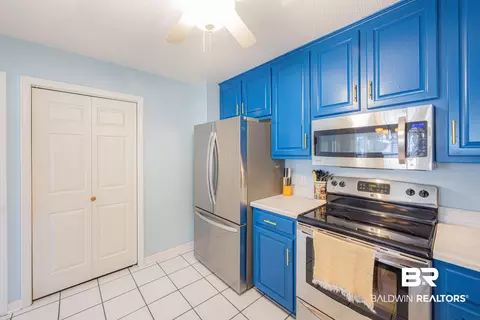 Kitchen - 106 Avon Cir, Daphne, AL 36526 photo 6 of 6