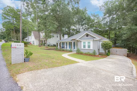Exterior - 106 Avon Cir, Daphne, AL 36526 photo 2 of 15