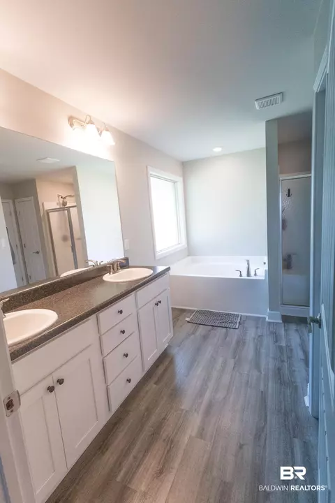 Bath - 14650 Silver Oaks Loop, Silverhill, AL 36576 photo 1 of 4