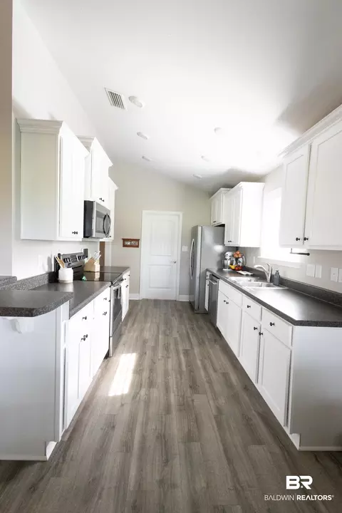 Kitchen - 14650 Silver Oaks Loop, Silverhill, AL 36576 photo 1 of 2
