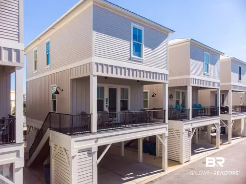 1592 W Beach Blvd #H, Gulf Shores, AL 36542