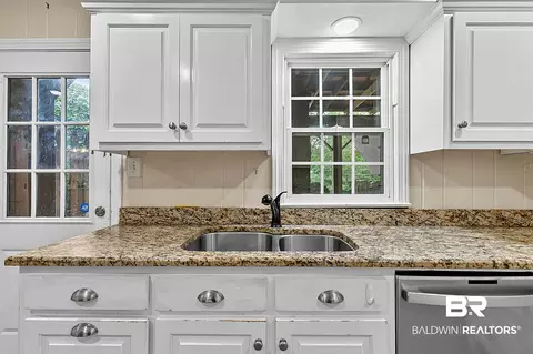 Kitchen - 4251 Horloesther Ct, Mobile, AL 36608 photo 3 of 7
