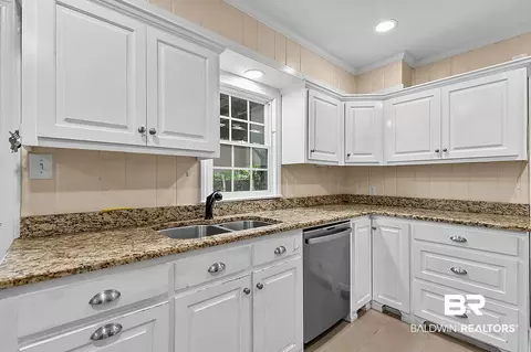 Kitchen - 4251 Horloesther Ct, Mobile, AL 36608 photo 2 of 7