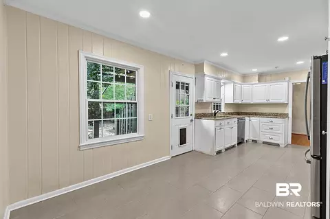Kitchen - 4251 Horloesther Ct, Mobile, AL 36608 photo 7 of 7