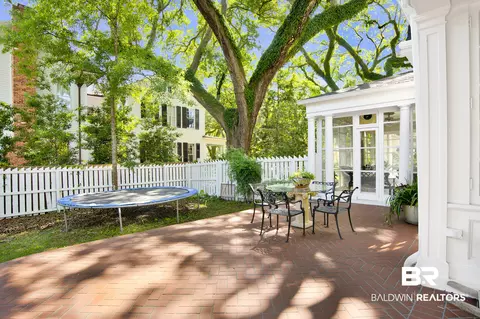 Exterior - 210 Lanier Ave, Mobile, AL 36607 photo 8 of 13