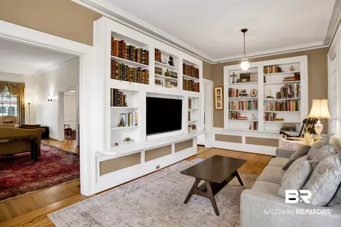 Living - 210 Lanier Ave, Mobile, AL 36607 photo 3 of 4