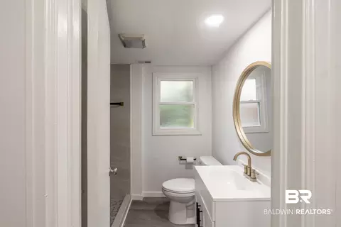 Bath - 4359 Antares Ln, Mobile, AL 36693 photo 2 of 5
