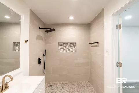 Bath - 4359 Antares Ln, Mobile, AL 36693 photo 5 of 5