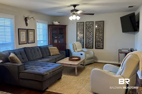 3 York Pl, Mobile, AL 36608 photo 2