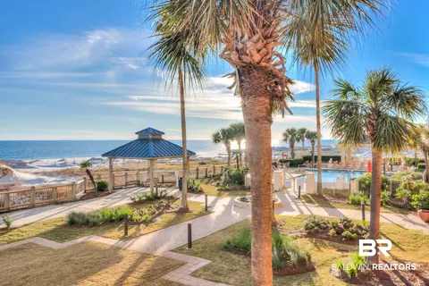 527 Beach Club Trl UNIT D104, Gulf Shores, AL 36542