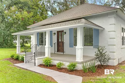 16760 1st Ave, Loxley, AL 36551