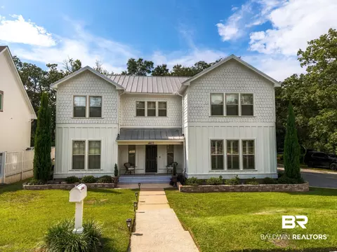 462 Satsuma St, Fairhope, AL 36532