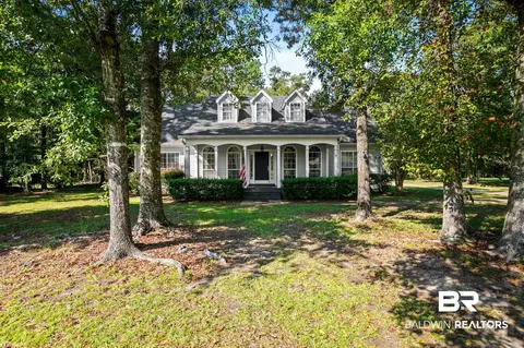 907 Mixon Ave, Bay Minette, AL 36507