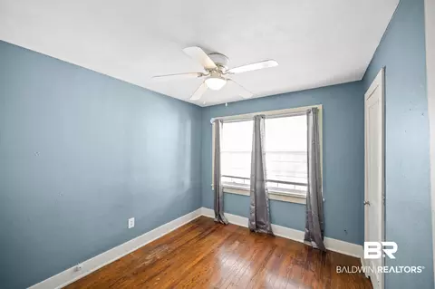 Bedroom - 554 Mohawk St, Mobile, AL 36606 photo 4 of 5