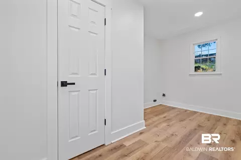 Entry Way - 1908 Bent Tree Ct, Mobile, AL 36609 photo 2 of 2