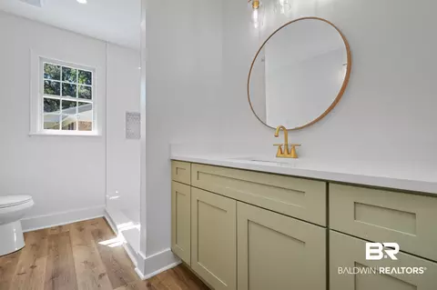 Bath - 1908 Bent Tree Ct, Mobile, AL 36609 photo 3 of 4