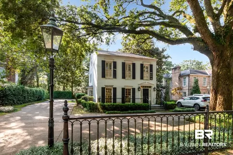 Exterior - 421 Tuthill Ln, Mobile, AL 36608 photo 7 of 14