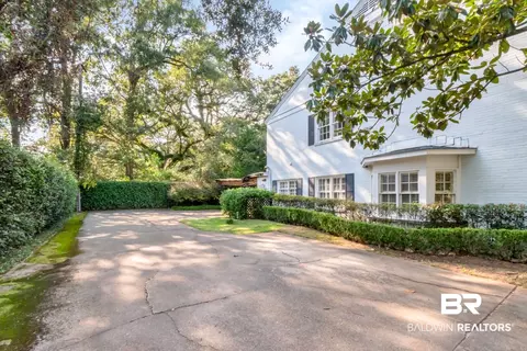 Exterior - 421 Tuthill Ln, Mobile, AL 36608 photo 3 of 14