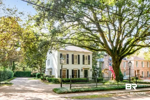 Exterior - 421 Tuthill Ln, Mobile, AL 36608 photo 13 of 14