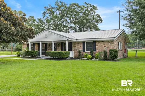 725 Gilbert St, Saraland, AL 36571