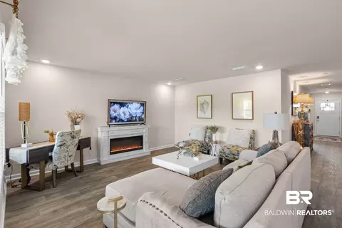 Entry Way - 11441 Elemis Dr, Daphne, AL 36526 photo 5 of 8