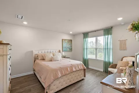Bedroom - 11441 Elemis Dr, Daphne, AL 36526 photo 1 of 6