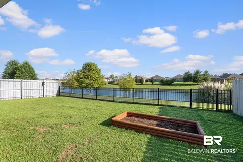 Exterior - 8161 Irwin Loop, Daphne, AL 36526 photo 8 of 11
