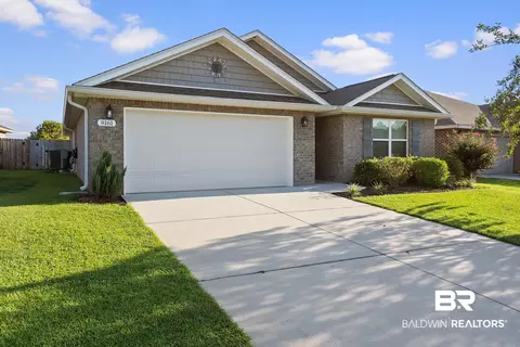 Exterior - 8161 Irwin Loop, Daphne, AL 36526 photo 2 of 11