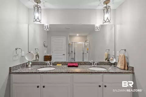 Bath - 8161 Irwin Loop, Daphne, AL 36526 photo 1 of 3