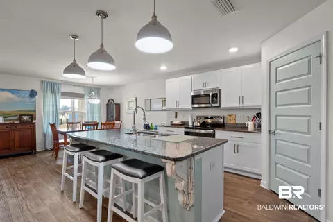 Kitchen - 8161 Irwin Loop, Daphne, AL 36526 photo 2 of 6