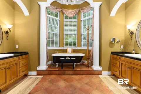 Bath - 14890 Celeste Rd, Chunchula, AL 36521 photo 1 of 8