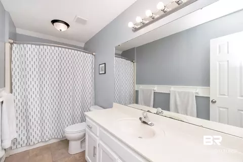 Bath - 3016 Lindholm Dr, Mobile, AL 36693 photo 3 of 4