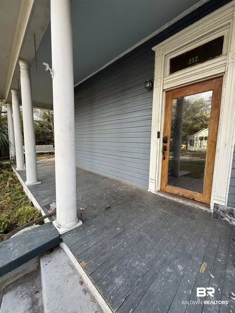 Exterior - 352 S Ann St, Mobile, AL 36604 photo 2 of 2