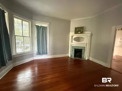 Living - 352 S Ann St, Mobile, AL 36604 photo 4 of 5