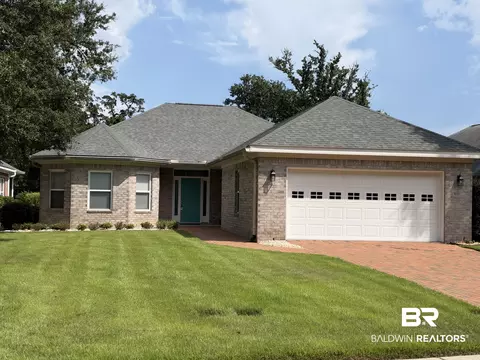 127 Lagoon Dr, Gulf Shores, AL 36542