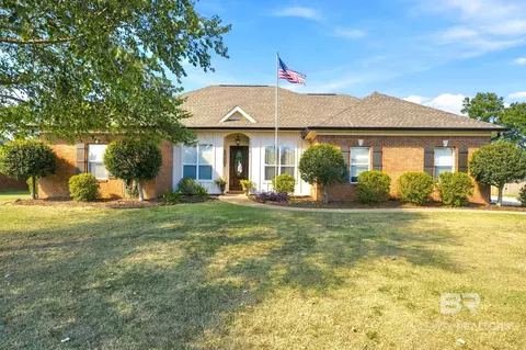 9611 Silverwood Dr, Fairhope, AL 36532